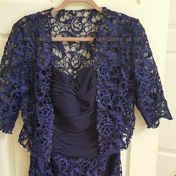 Elegant Mon Cheri 2 piece with lace and sequined - Picture 1 of 6