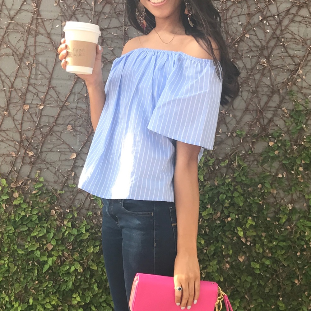 Express off the shoulder blouse. XS