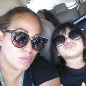 Meet your Posher, Yaneth