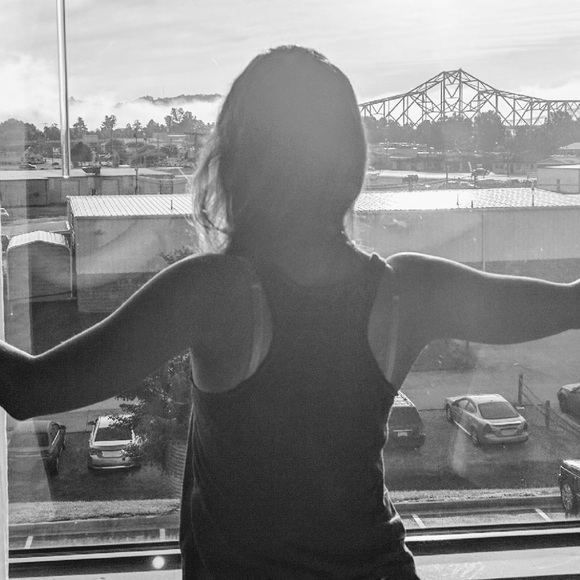 Meet your Posher, Kat - Picture 4 of 5