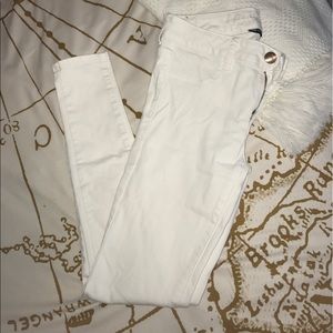 white american eagle jeans