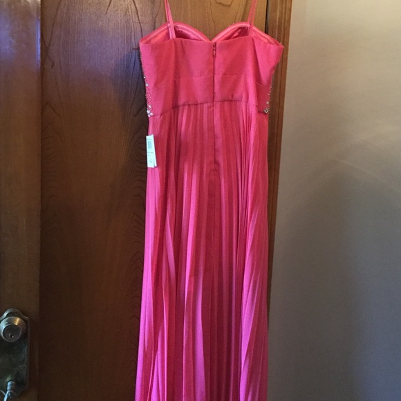 Bee Darlin formal dress size 7/8 NWT - Picture 3 of 3