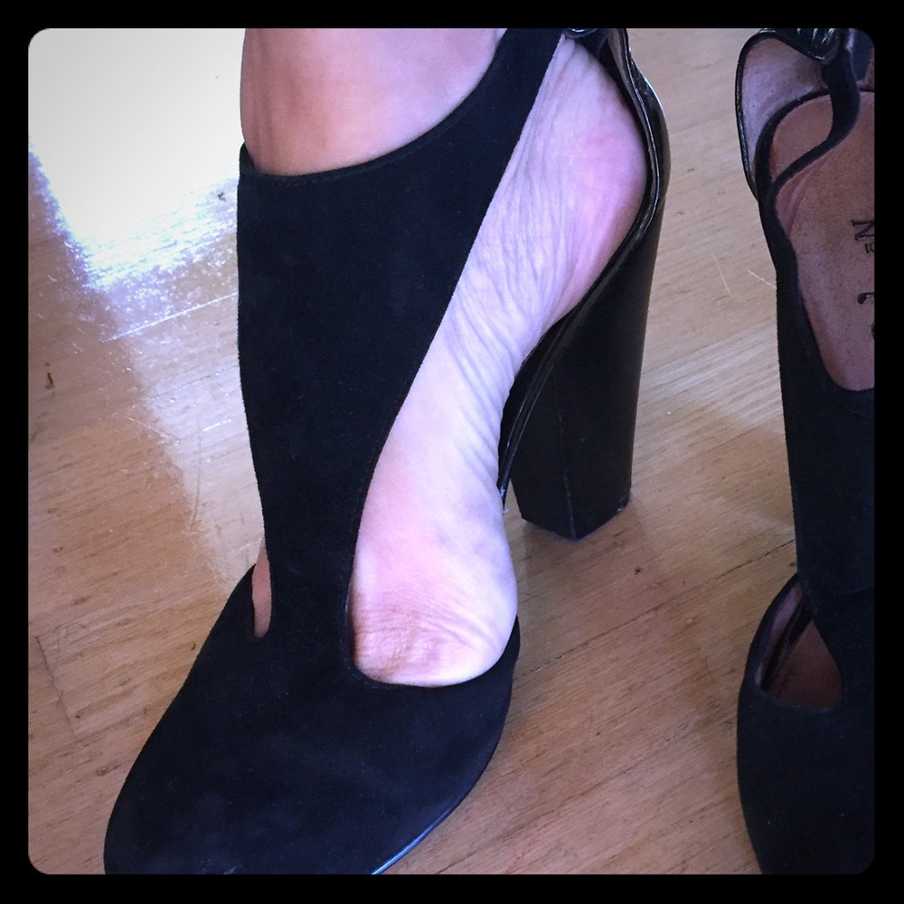 Size 8 black suede heel
