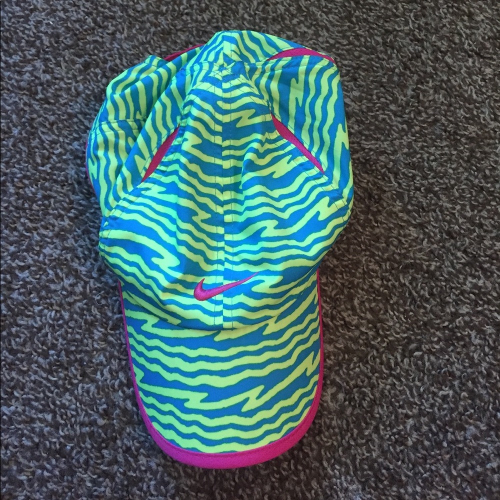 Nike Featherlight Dri-Fit Hat