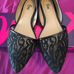 Black lace flats