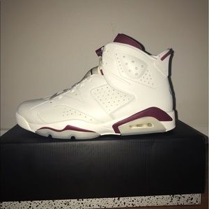 Jordan Retro Maroon 6