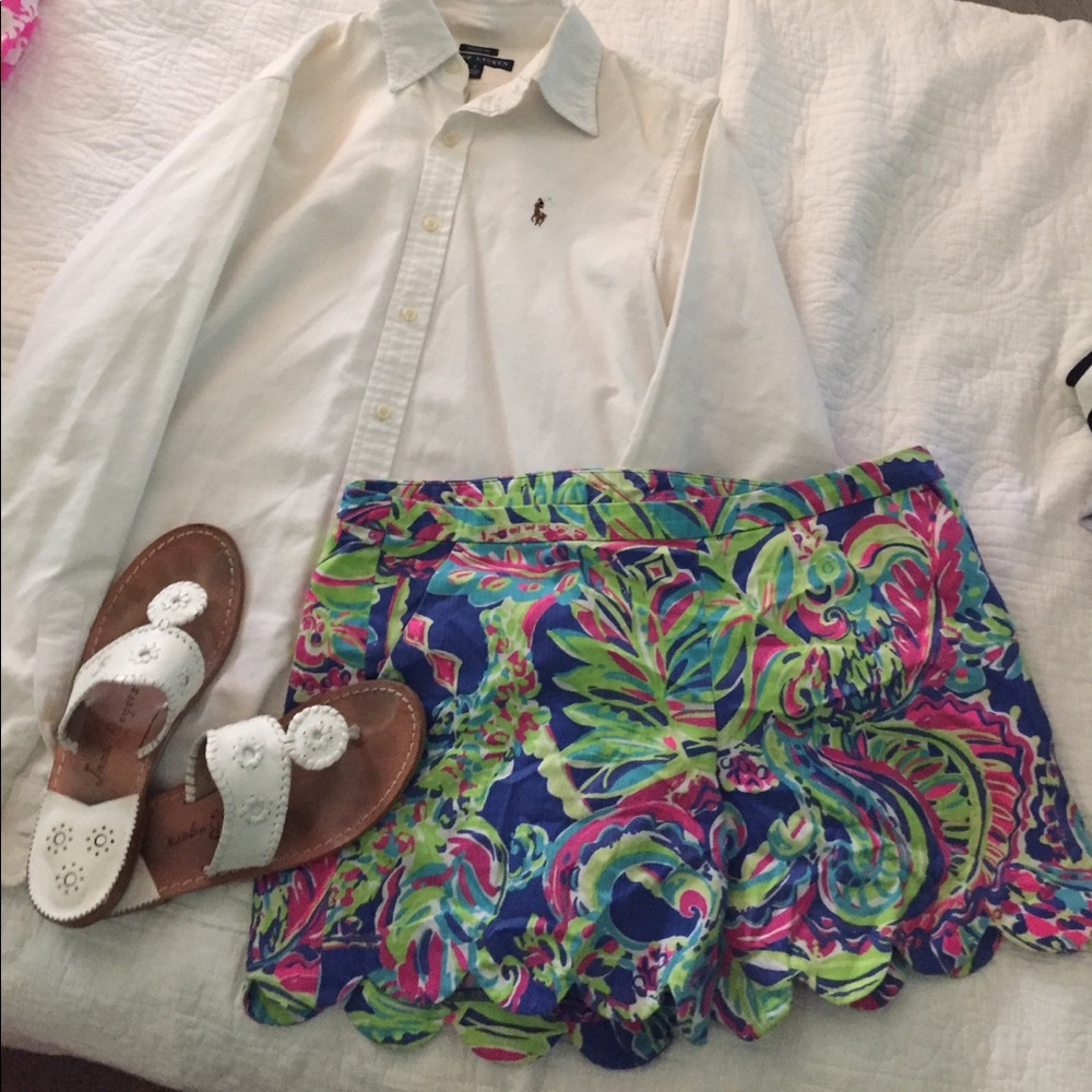 Lilly Pulitzer Buttercup Shorts size 10