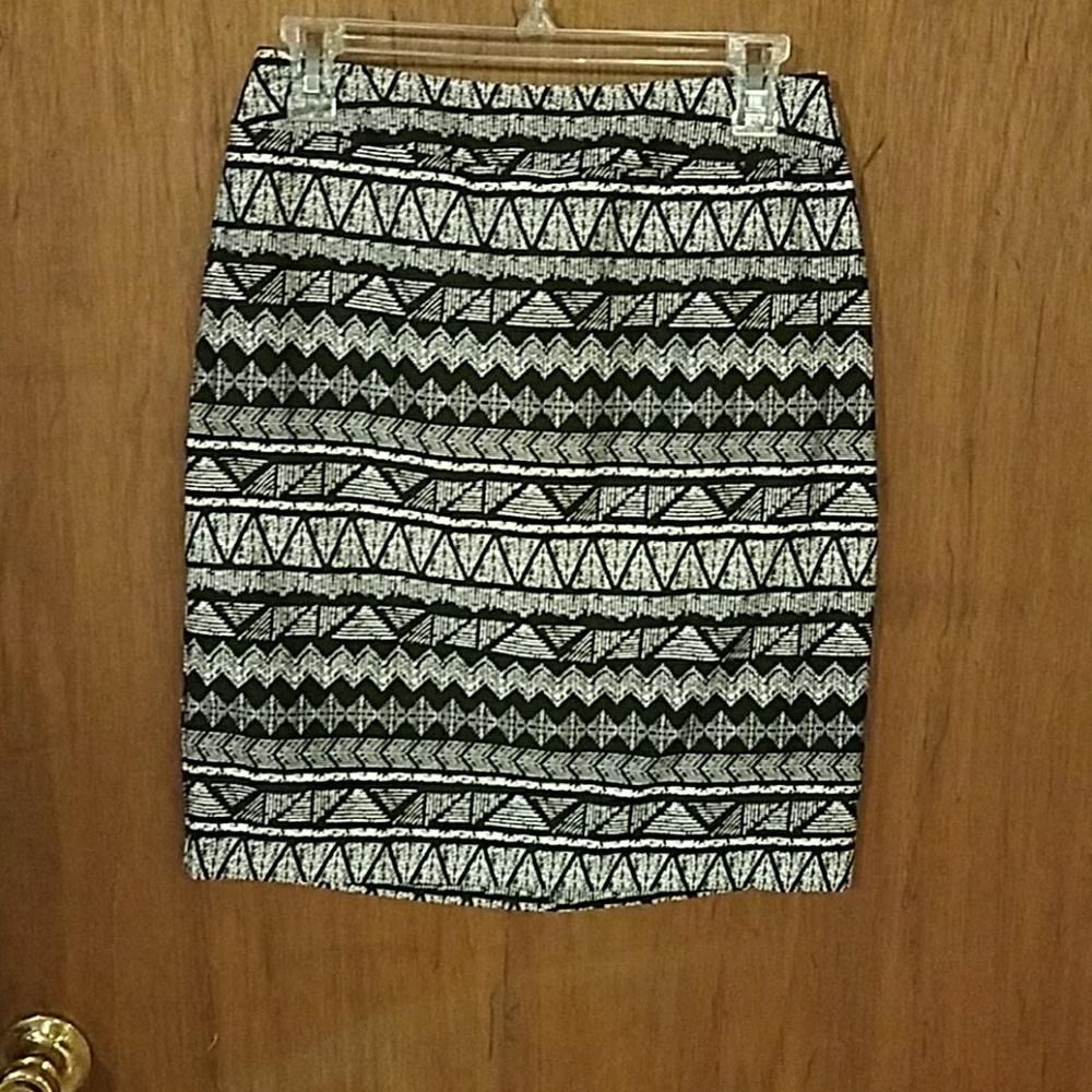 BLACK Skirt