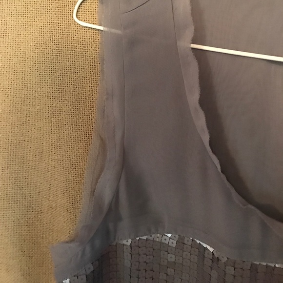 Beautiful Ann Taylor Loft Sequined Top - Picture 3 of 6