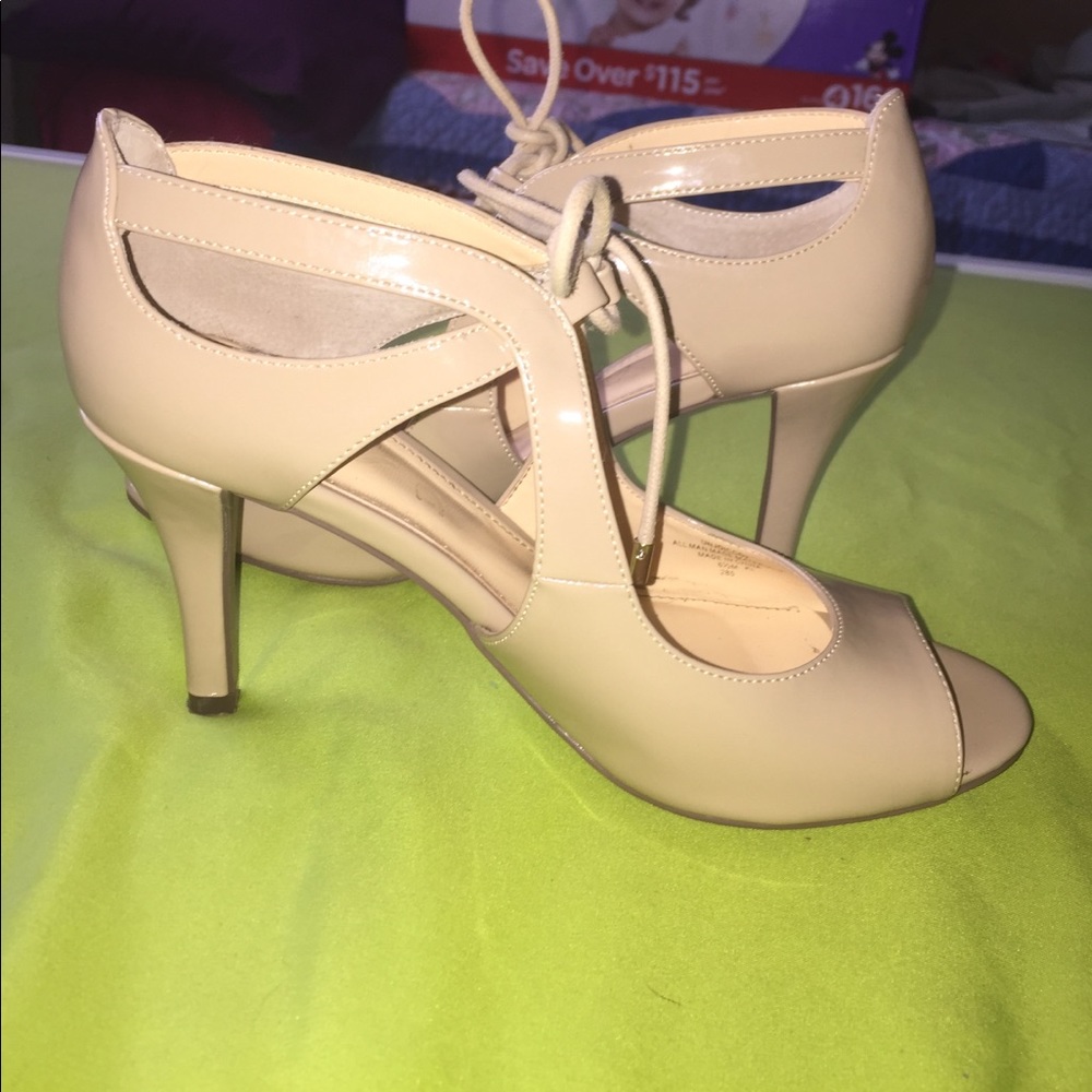 nude high heels