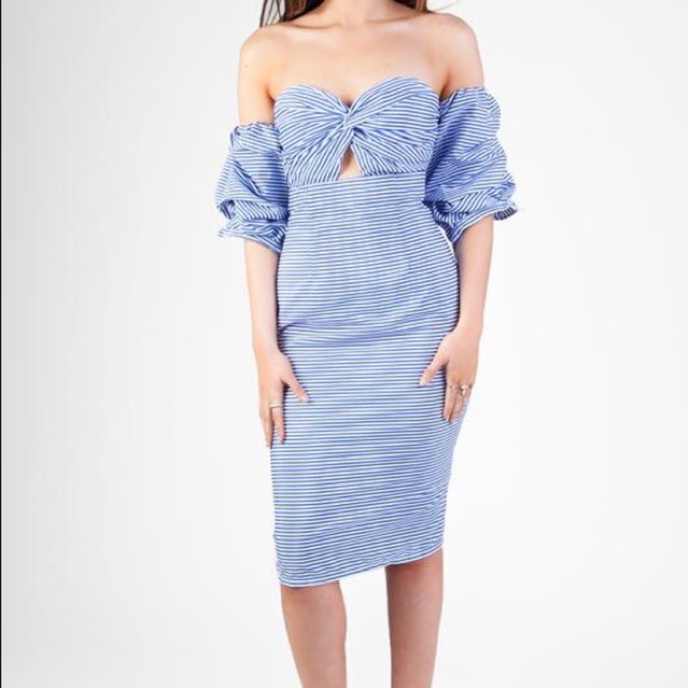 Striped keyhole midi dress