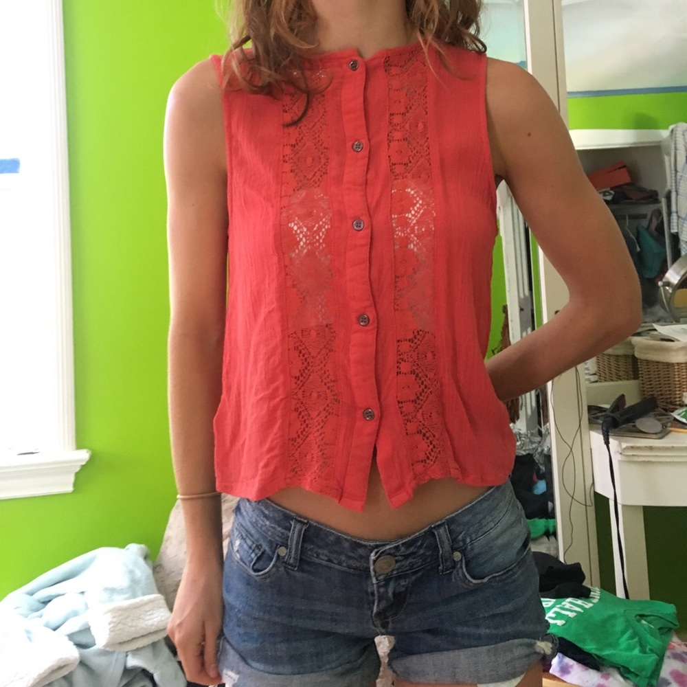 orange tank top