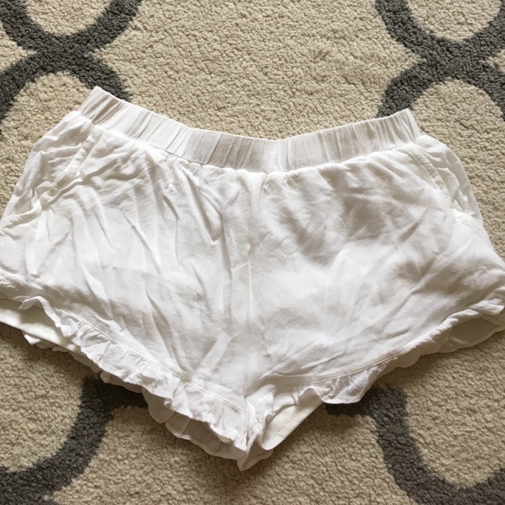 Mahina boutique shorts size medium