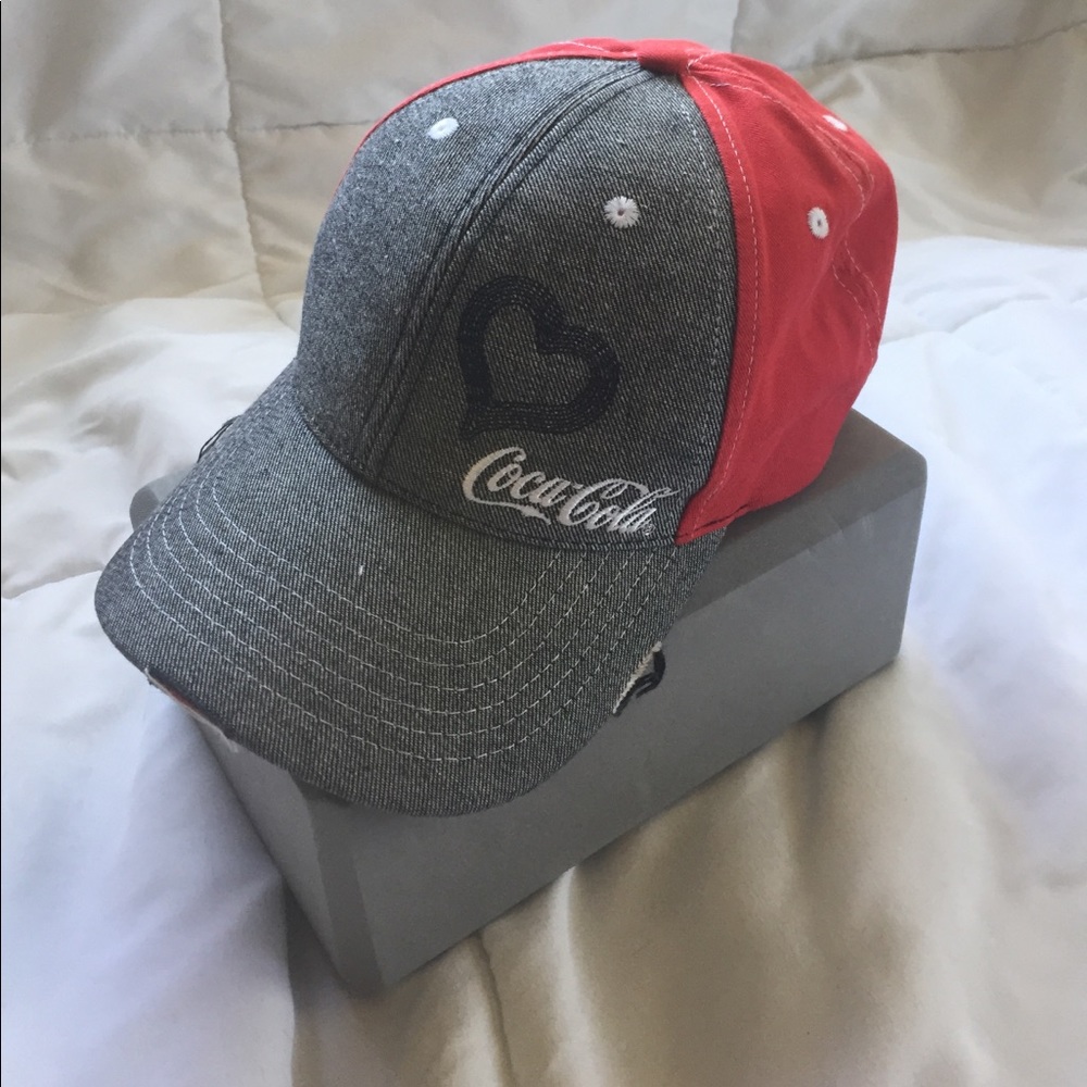 Coca Cola Women's Heart Baseball Cap ❤️ ⚾️