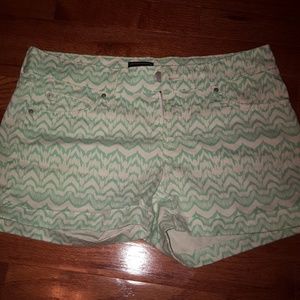 GAP shorts
