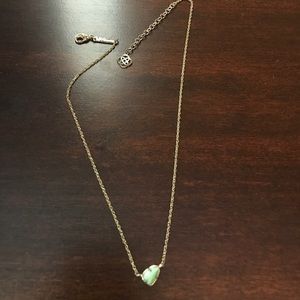 Kendra Scott necklace