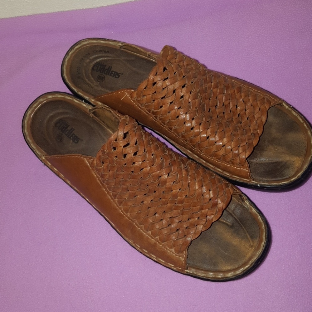 Cobbie Cuddlers leather slides