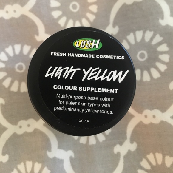 Lush makeup "Light Yellow" never used - Picture 2 of 3