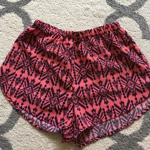 Ambiance apparel elastic waist shorts small