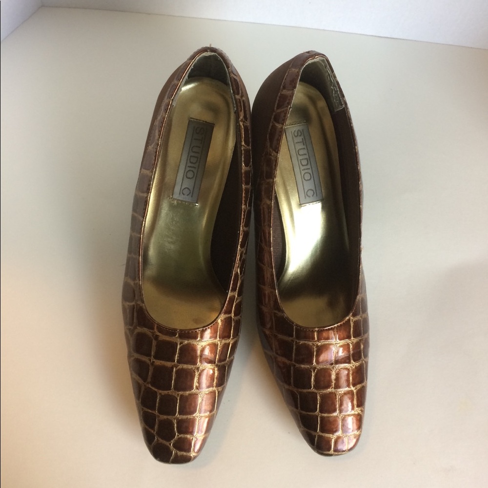 Shoes - Picture 4 of 4