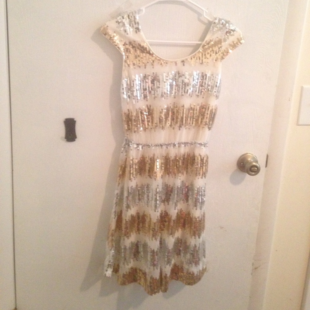 Gold/silver sequined dress