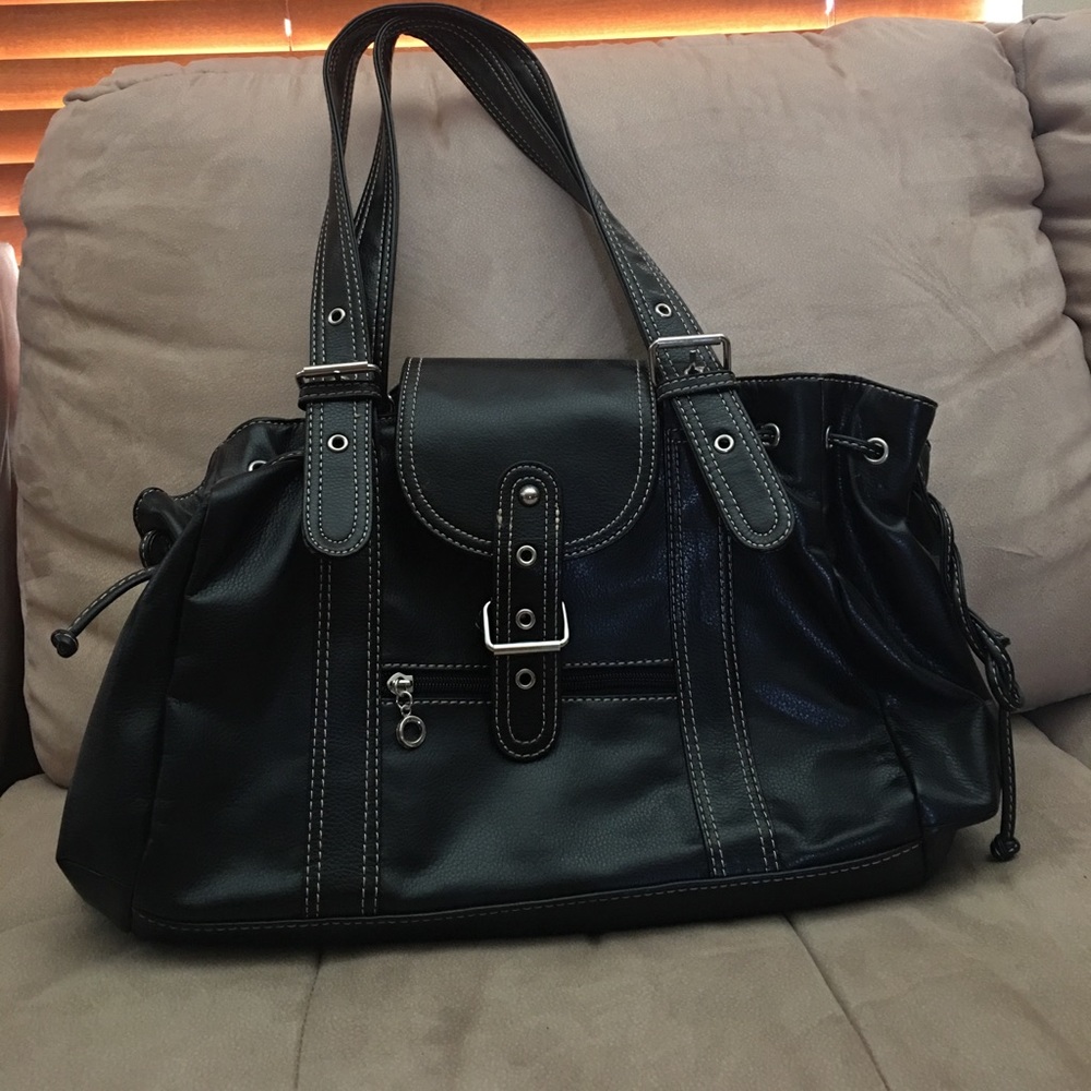 black purse♥️