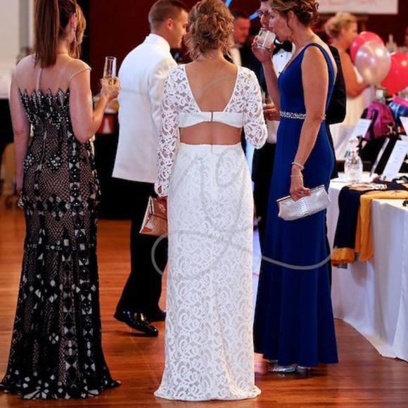 BCBG Max Azria Formal Lace Gown - Picture 2 of 6