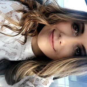 Meet your Posher, Kenzie