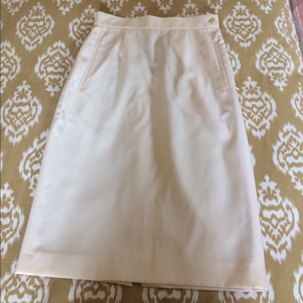 NWT Giorgio Armani cream pencil skirt