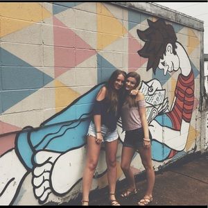 Meet your Posher, Paris