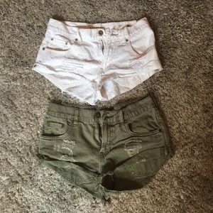 2 bullhead shorts for 22‼️‼️