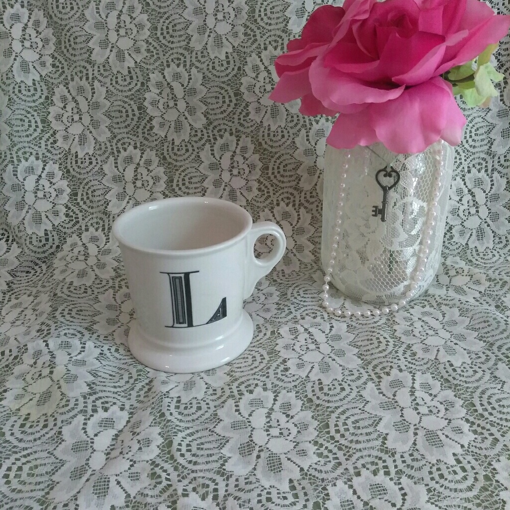 Anthropologie L Mug