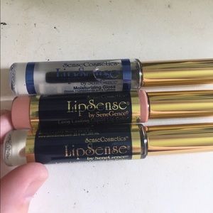 Lip sense