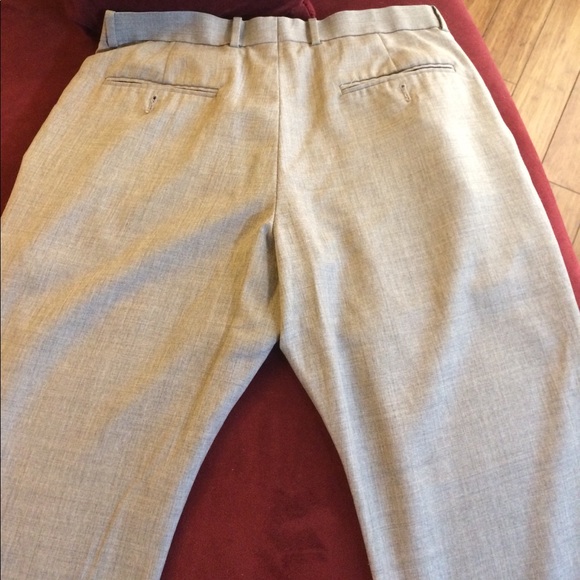 Perry Ellis dress pants - size 32 by 30 like new! - Picture 4 of 4
