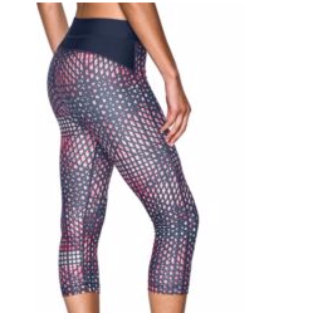 Under Armour Womens HeatGear Armour Printed Capris - Picture 2 of 8