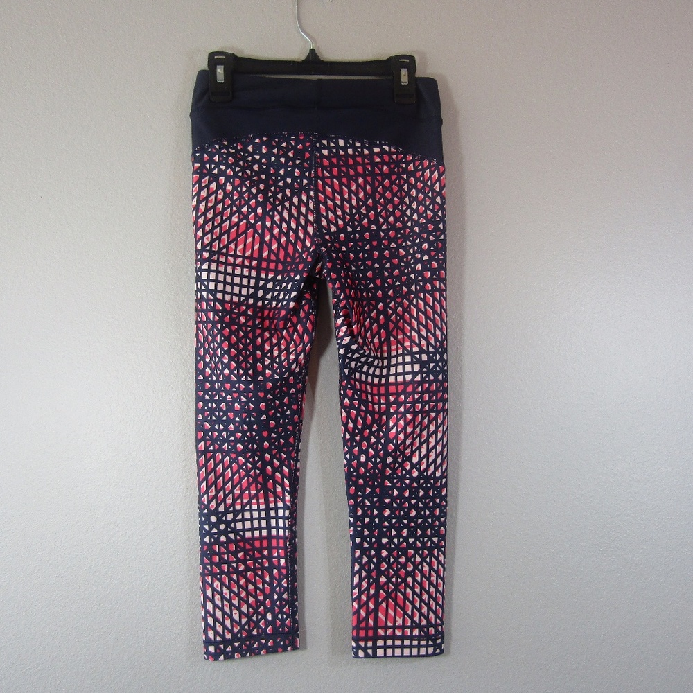 Under Armour Womens HeatGear Armour Printed Capris - Picture 5 of 8