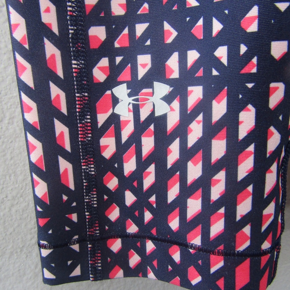 Under Armour Womens HeatGear Armour Printed Capris - Picture 7 of 8