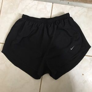 Nike Tempo Shorts sz S in Black