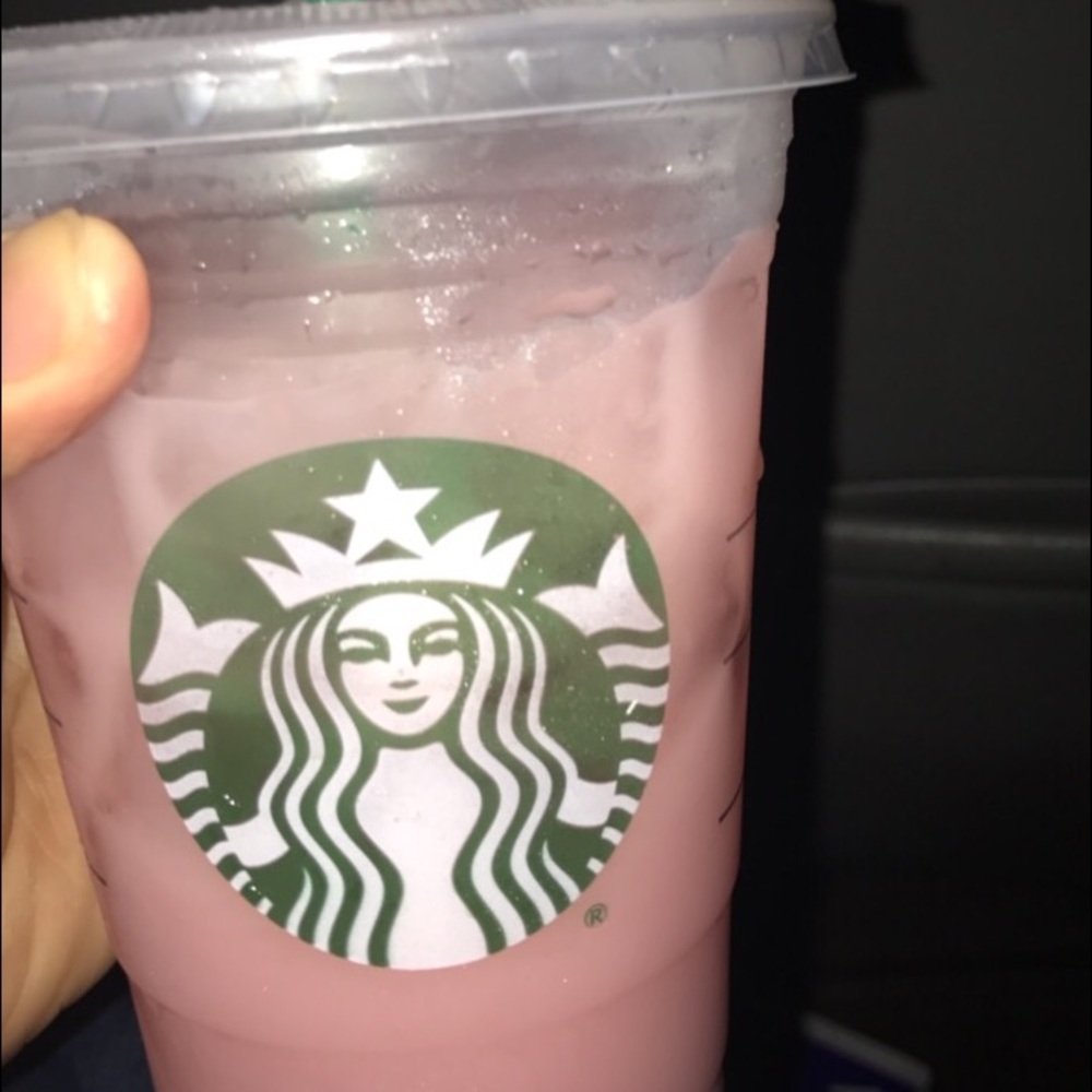 Meet your Posher, Camila