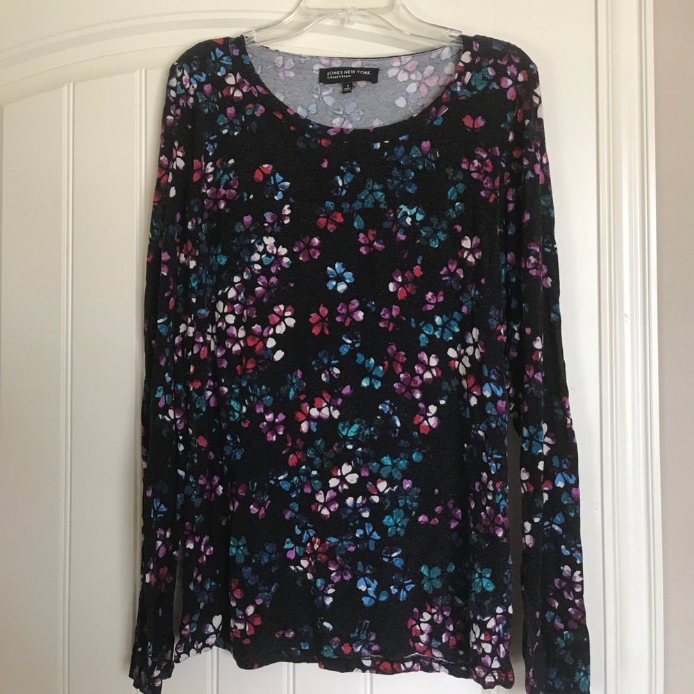 Long sleeved floral