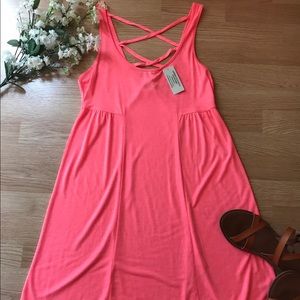 🌸American Eagle neon pink sundress ☀️
