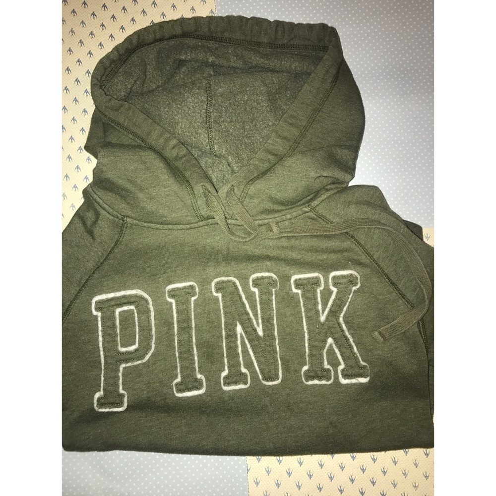 🐸flash sale🐸 VS PINK HOODIE.