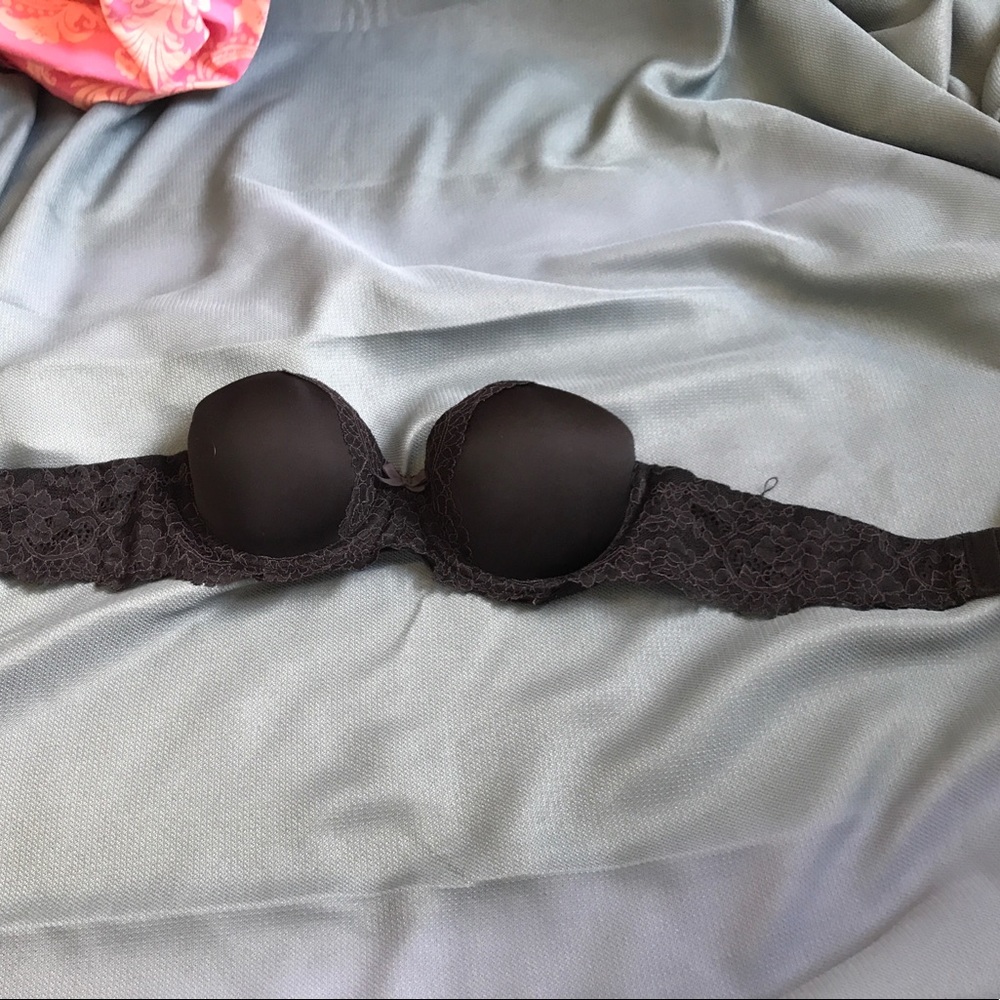 Black Victoria's Secret bra lace