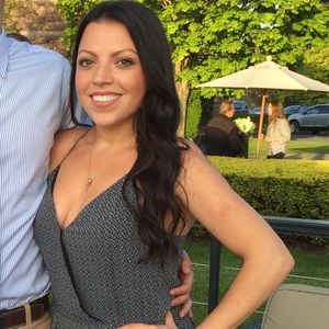 Meet your Posher, Nicole