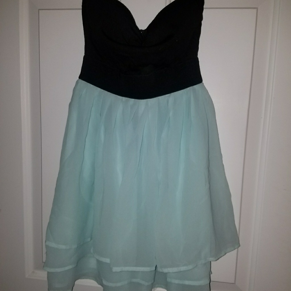 Strapless dress
