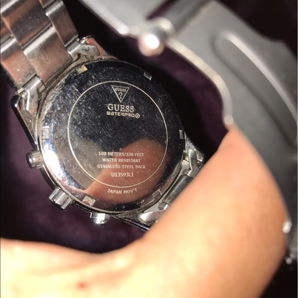 Guess Diamond Watch - Picture 4 of 5