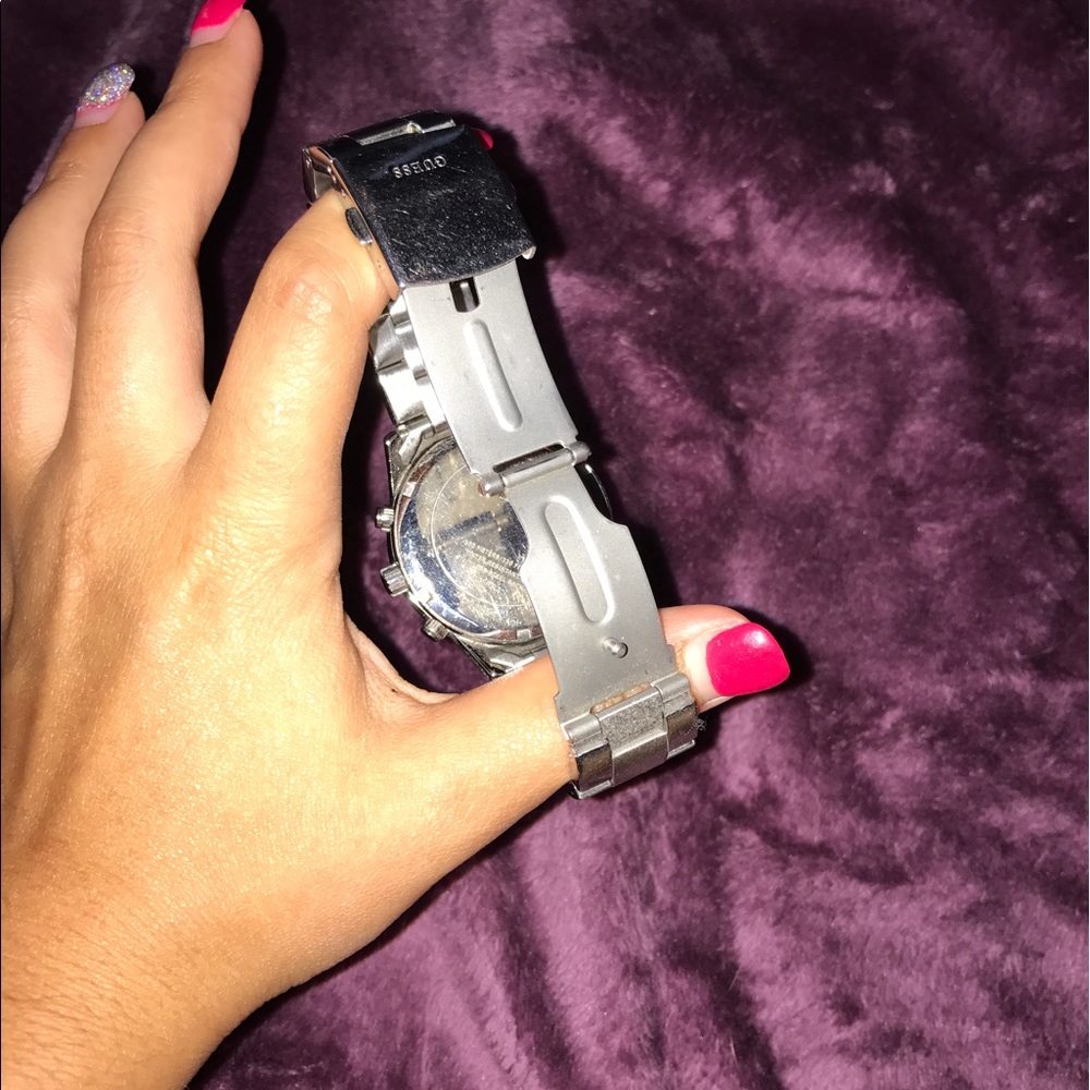 Guess Diamond Watch - Picture 5 of 5