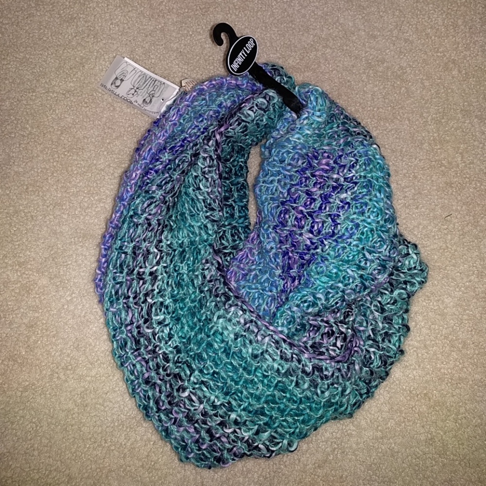 Infinity scarf