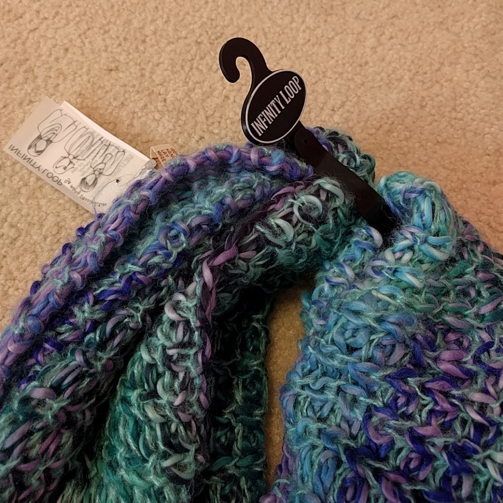 Infinity scarf - Picture 2 of 2