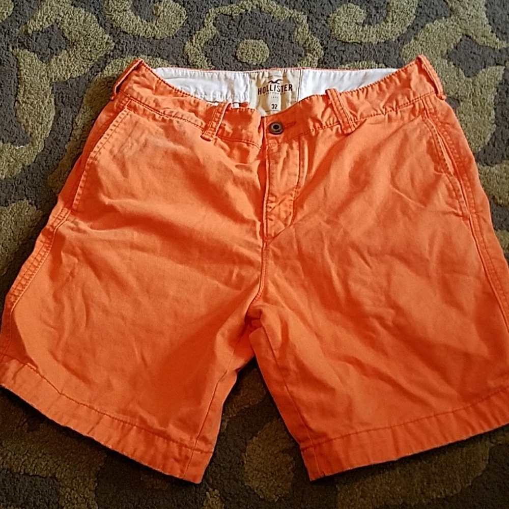 Hollister shorts size 32